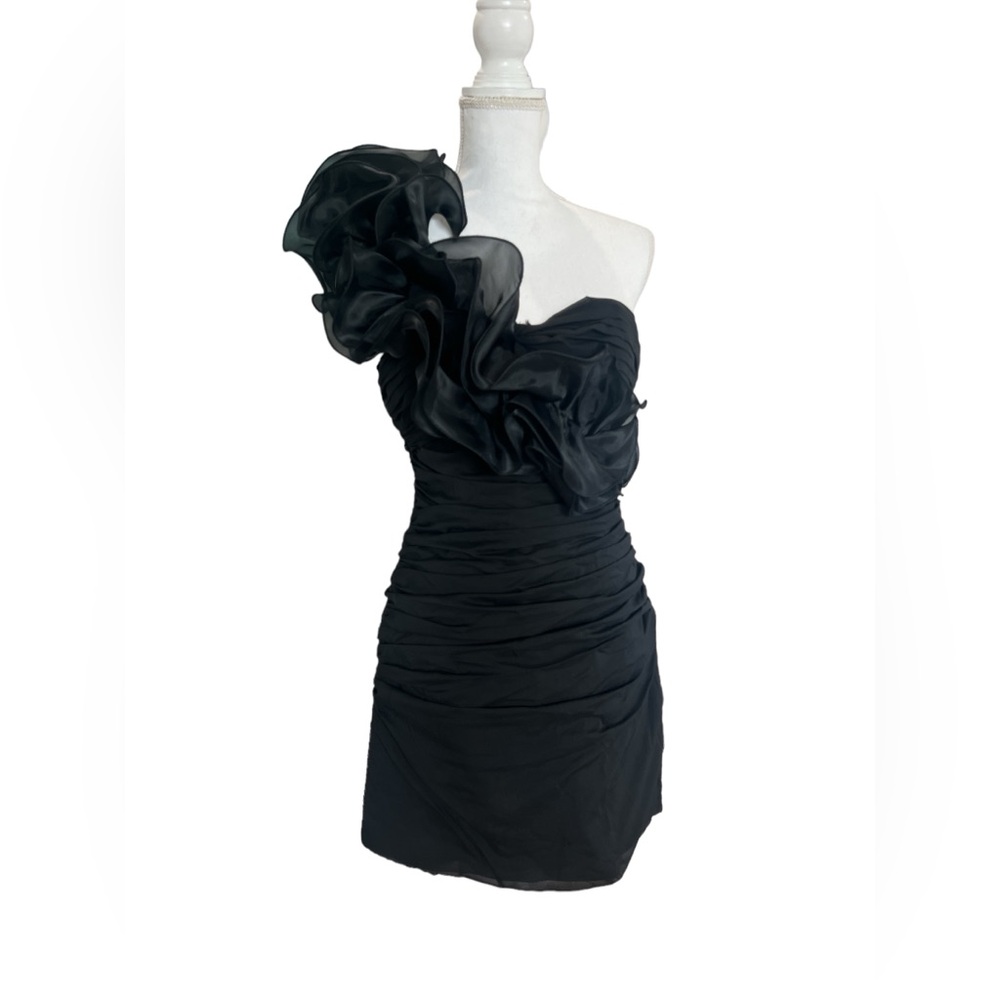 Cinderella Design Dress‎ Mini Size Large Divine Black Ruched Ruffle